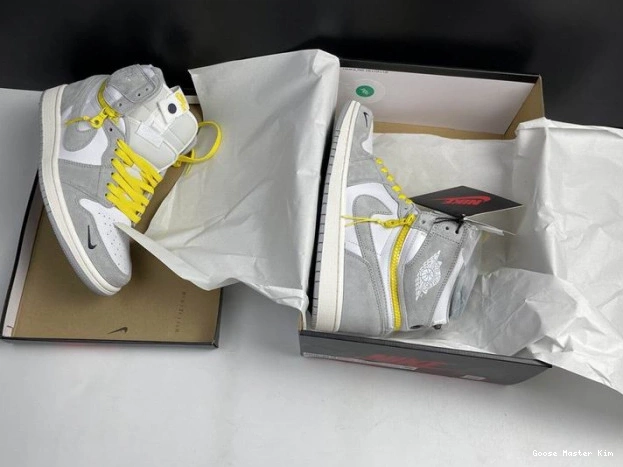 Smoke Air Switch 1 Jordan Light High CW6576-100 0608